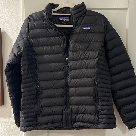 Patagonia Jackets & Blazers - Women’s Patagonia Black Down Puffer Jacket Size Large